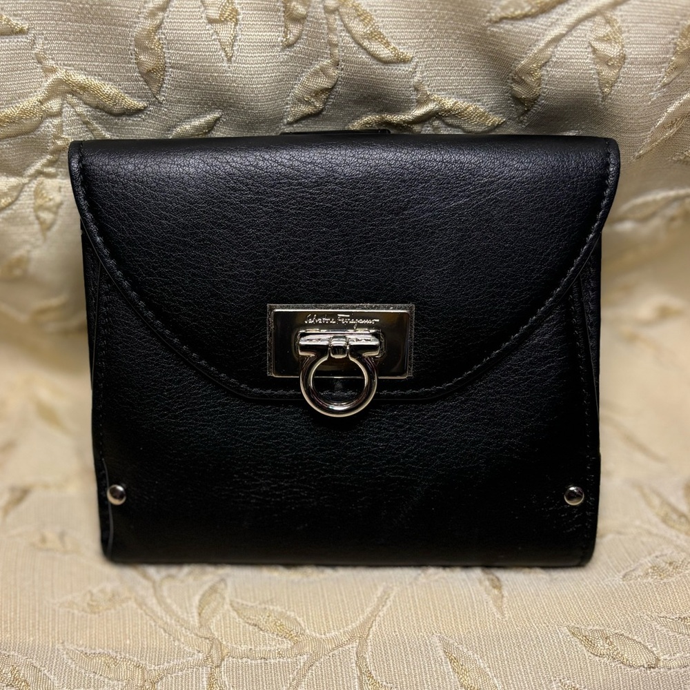 Salvatore Ferragamo Compact Wallet-Black leather